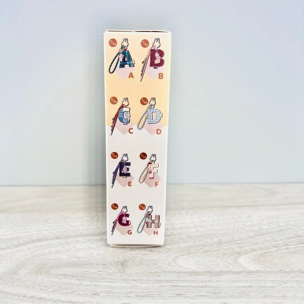 Pop Mart The Monsters Labubu Pin For Love Series Letter Pendant - H